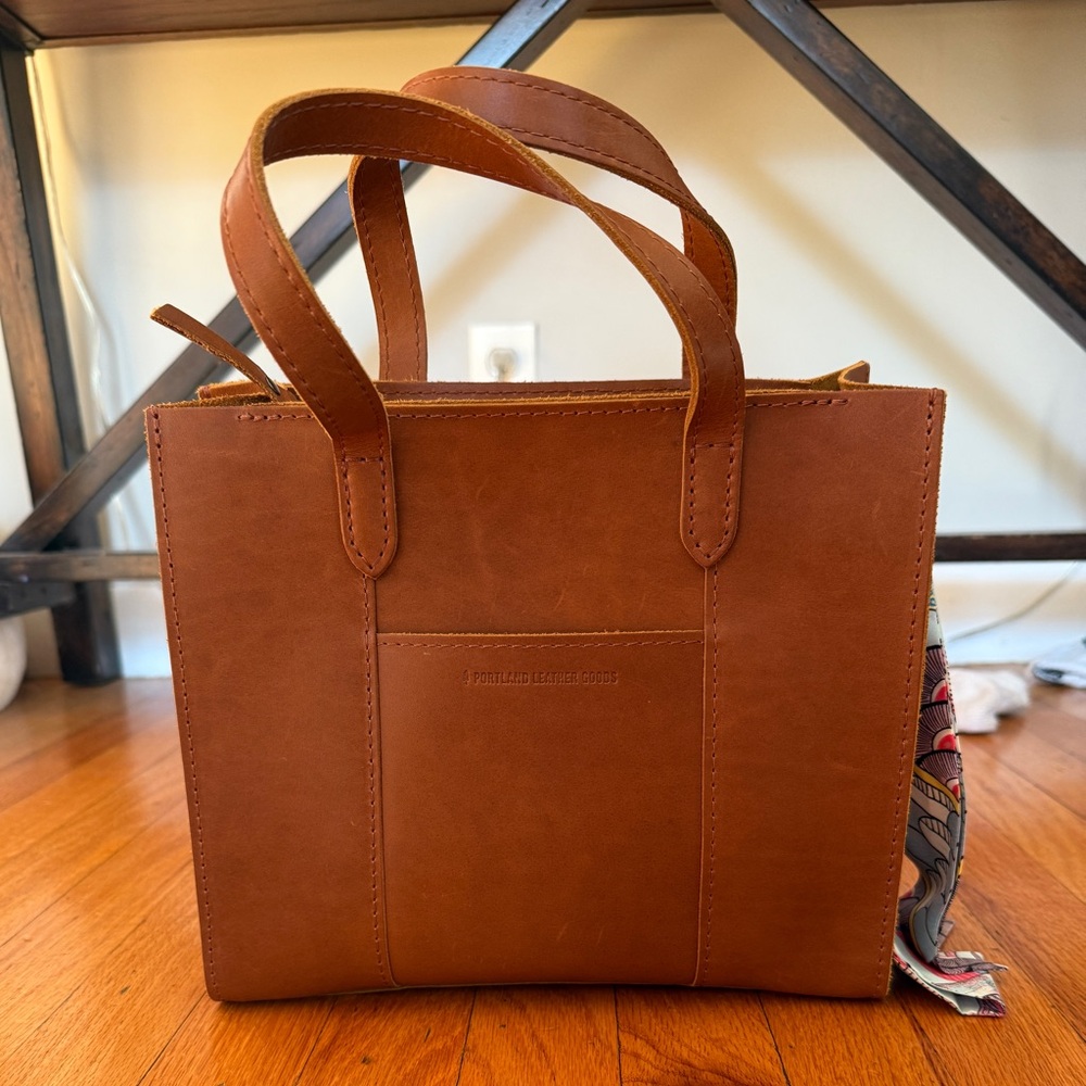 Portland Leather Honey zipper Lola